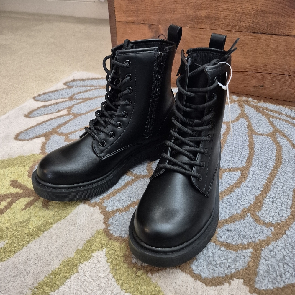 Women's Black Lace-Up Side-Zip Combat Boots
